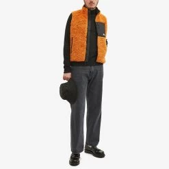 Stussy Sherpa Vest -Stussy Apparel 28 09 2022 jc 118506 oran m9